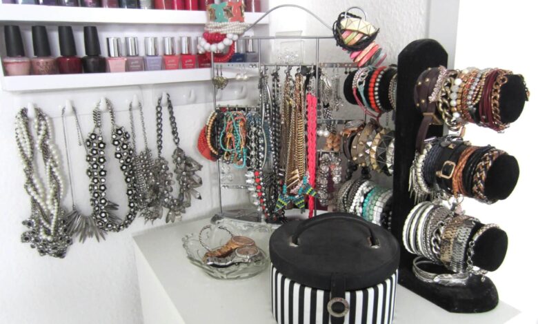 Noch keine Geschenkidee? Dann probiere es mit Schmuck. 1
