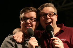 Moderatorenduo Gabriel und Thomas. (Bildquelle: WestStadtStory bei Facebook)