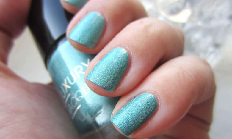 Catrice Holo in One 1