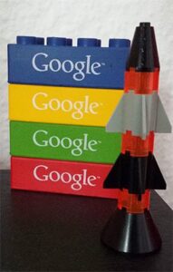 Rakete und Google-Bausteine für SEO