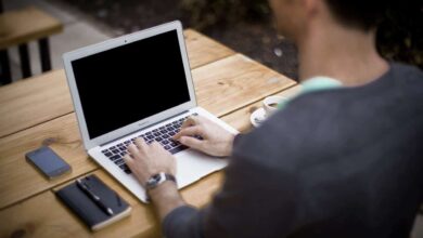 Die richtige Sitzhaltung im Büro 11 Die richtige Sitzhaltung im Büro 11