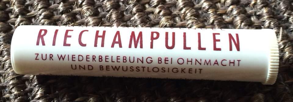 Arzneimittelverpackung im Wandel der Zeit 8 Riechampullen