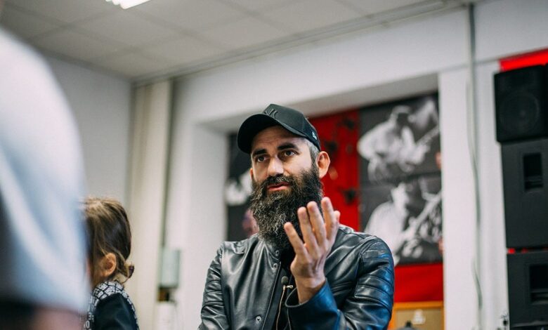 „Wir planen neue, hoffentlich erfolgreiche Projekte“, erklärt Mikhail Peleg, der Produzent der Band „Machete“ 1