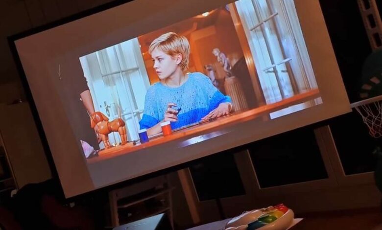 Mein Heimkino mit dem Epson EF-12 1