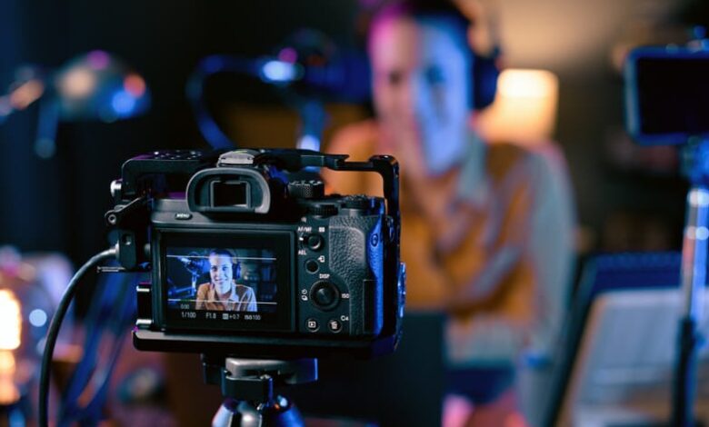 Rezo – YouTube-Star mischt die Politik auf 1