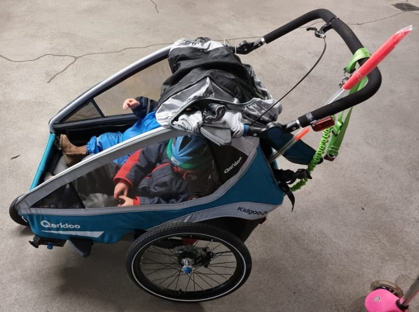 Fahrradtour mit 2 Kindern im Qeridoo Kidgoo2 Sport 3 Qeridoo Kidgoo 2 Sport aufgebaut