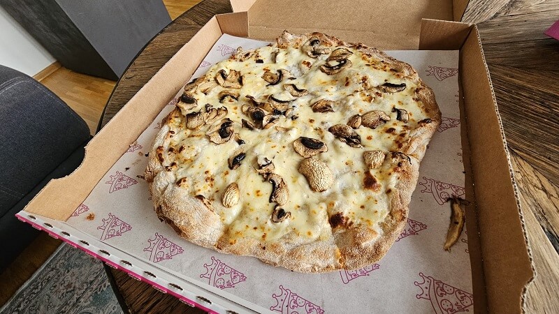 Happy Slice von Knossi und Trymacs getestet 3 Trüffel-Pizza von Happy Slice